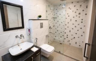 Hotel Waterfall Paschim Vihar Delhi - 1