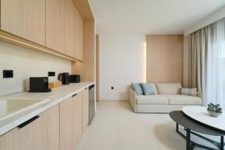 Diva Luxury Suites - 7
