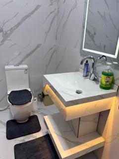 Gardens Luxury Apartment - 7