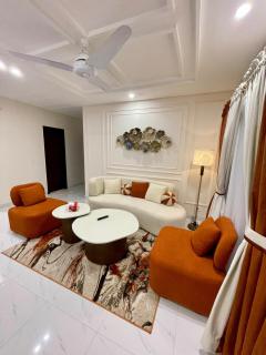 Luxury 2 BHK Apartment Near Lyallpur Galleria - 7