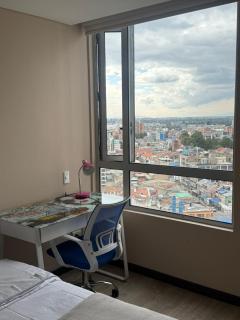 Excelente vista en piso 14 - 5