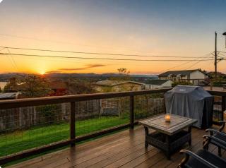 Lake View 3BR Retreat - 7