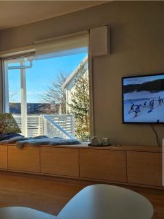 Bright and spacious apartment with lovely garden - 9