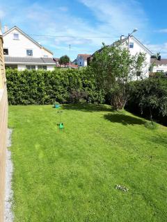 Bright and spacious apartment with lovely garden - 1