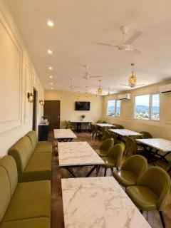 Hotel Himpravaah Premium by Novello - 1