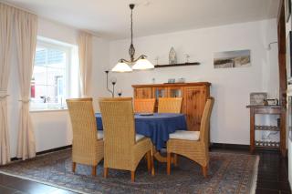 Gemütliches Ferienhaus mit Terrasse und Carport in Hohenfelde - 6