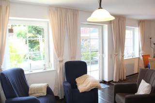 Gemütliches Ferienhaus mit Terrasse und Carport in Hohenfelde - 8