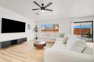 Newly Renovated 3BR with Arcade Machine and Parking - 3