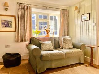 Catherine Cottage, Ashford in the Water - 6