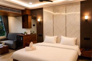 Hotel Uasa Kesari Premium - 3