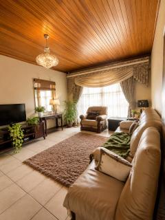 Tasberry Apartments - 5