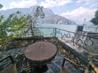 Parco lago, ONLY STRUCTURE WITH PRIVATE ACCESS TO THE LAKE - 4