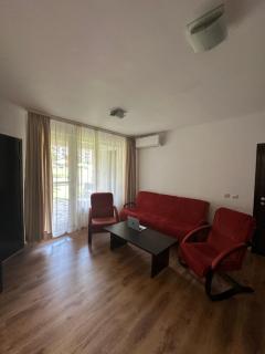 Orelyak - Cozy Mountain 2BR, 100m to Gondola - 4