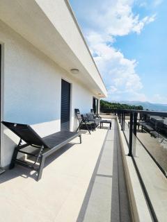 ILARI - luxury 100m2 penthouse, best terrace & view in Split - Split - 6