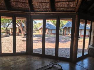 Milkwood Valley Lodge, Mabalingwe - 5