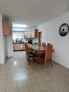 Sderot Family Work & Play Apartment - 8
