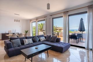 Kalamaki Del Mar Seaside Villa - 7