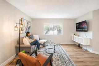 Sunny Scottsdale Retreat with Pool Gym & Parking - 5