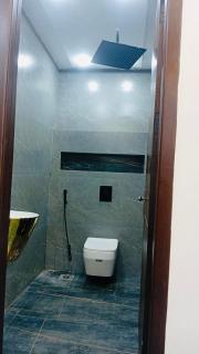 Luxury DHA Villa 2 BHK with tv lounge and Paid Private Indoor Pool - Choose high speed internet rate to include pool - 4