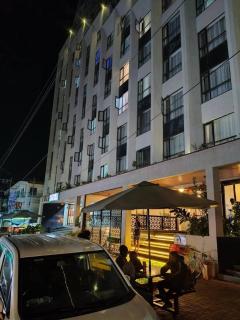 Edith comfy suites - 1