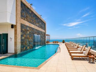 Frente al Mar, Piscina Piso 38 - 1