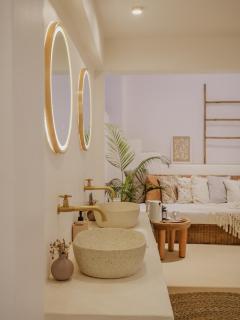 Colibris Corner, Maremegmeg Beach - 8