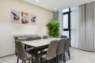 Spacious 3BR Huge Living Self Entry - 9