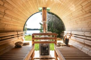 Historic lakeside villa - sauna, ski, boat, 20 guests - 9