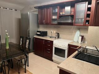 Spacious 2-Bedroom Oasis in Central Varna - 6