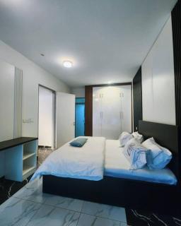 Verse Living - 1