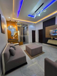 Verse Living - 8