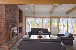 6-Bedroom Blue Mountain Chalet - Hot Tub Sauna BBQ Ping Pong Private Georgian Bay Beach - #52R - 9