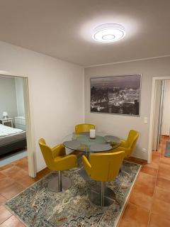 Charmantes Apartment - 2 Zimmer mit Küche und Bad - 2