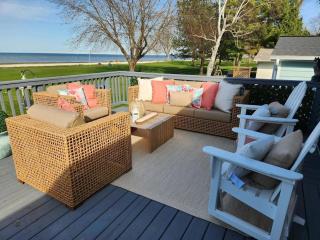 Waterfront Getaway on the Bay Near State Park - 5