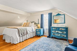 Mystic Riverfront Captain's Home - Groton - 2