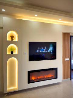 Mountain View Suites in Elysium Tower - 7
