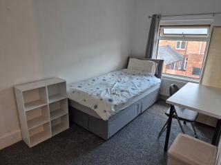 4 bedrooms house 15 mins to Durham centre & Uni - 7