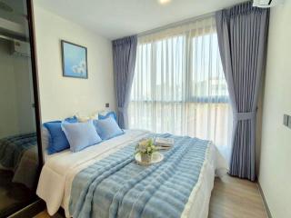 A Calm Bangkok Stay with Pool & Private Balcony - 4