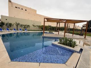 Big Family stays, Private Jacuzzi, Sleeps 10, Pool - 2