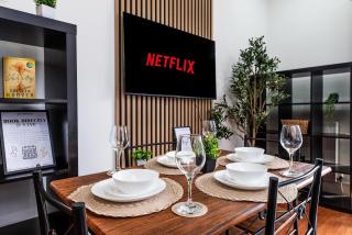 NG1 City Retreat II Free Parking II Balcony II Sleeps 5 - 5