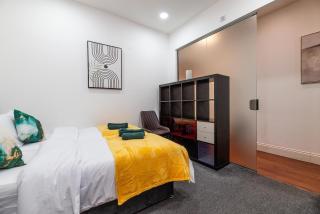 NG1 City Retreat II Free Parking II Balcony II Sleeps 5 - 2
