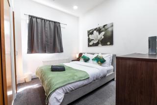 NG1 City Retreat II Free Parking II Balcony II Sleeps 5 - 1