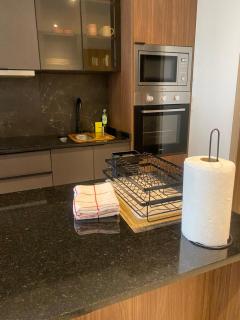 LuxeSuites-2 bedrooms, a short walk from Lostajibos, Equipetrol - 7