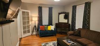 The Stirton House - 8