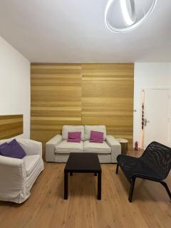 2 BR Ground floor apartment-Jabal AlWiebdeh - 9