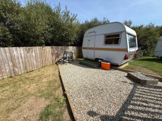 Scotti mini glamping caravan with shared bathroom facilities - 1
