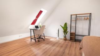 Apartment mit Arbeitsplatz, Parkplatz & Terrasse - für 4 - 3