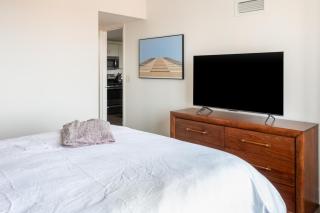 Landing Amazing 1BD in New Center - 2