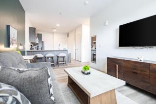 Landing Apartments - The August at Steelpointe Harbor - 6