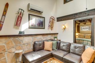 Woodsy Flagstaff Hideaway w/ Deck + Sunroom! - 6
